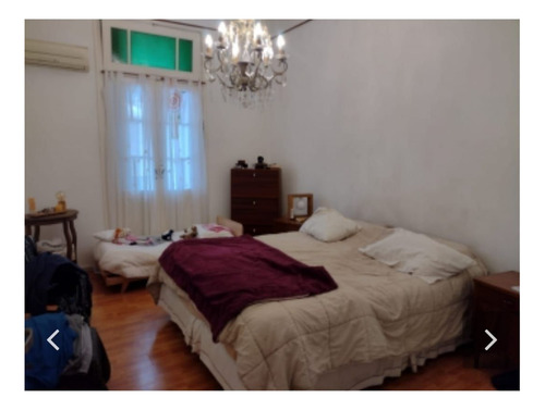 Casa De 8,66 X 38,51 En Villa Del Parque