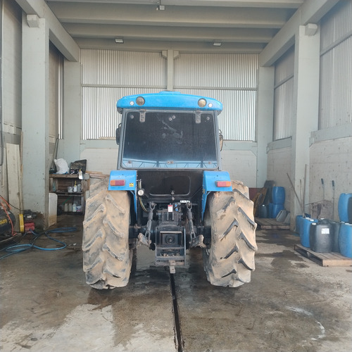 Trator New Holland Tl75e, Ano 2011, 4x4, Cabine Com Ar.
