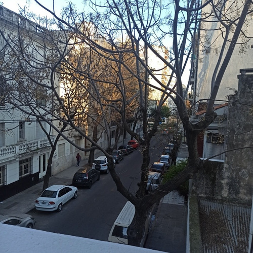 Imagen 9 de 11 de Un Ambiente En Alquiler Con Balcon