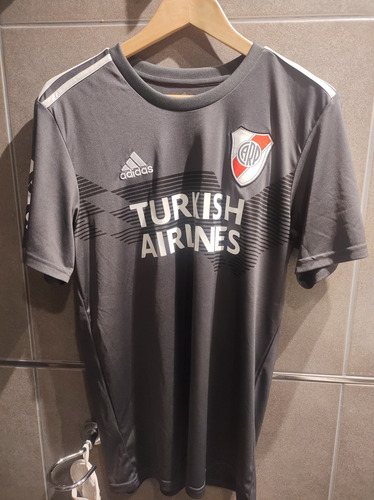 Camiseta River Plate Adidas 70 Años 3 Stripes 23 Ponzio (Usado)