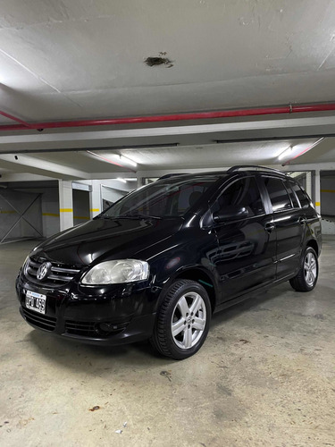 Volkswagen Suran 1.6 I Trendline 90b 2010