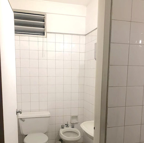 7 Oficinas En Venta 250 M2 Ciudad Vieja