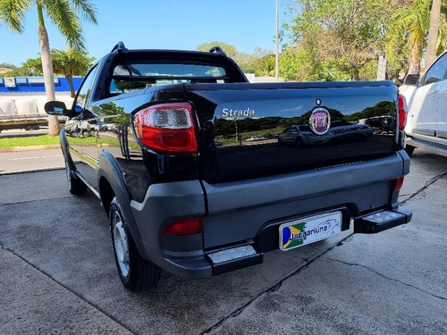 Imagem 6 de 7 de Fiat Strada 1.4 Mpi Working Cs 8v