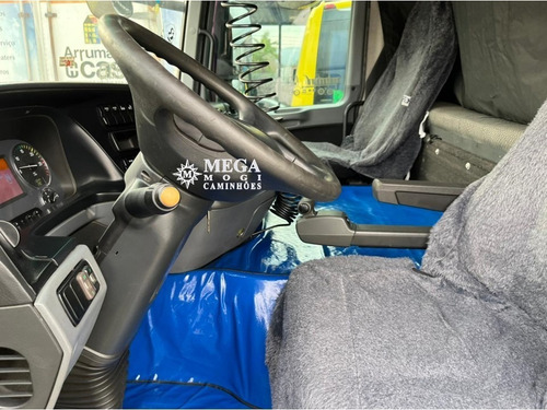 Imagem 11 de 13 de Mb Actros 2546 6x2