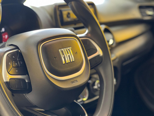 Fiat Cronos 1.0 Flex 4p