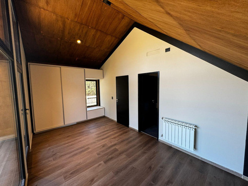 Casa En Nautico Los Molinos - Valle Fantastico, Calamuchita, Cordoba