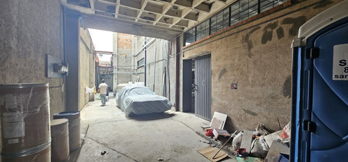 Local De 200m2 En Esquina 4 Cortinas En Colonia Modelo Naucalpan