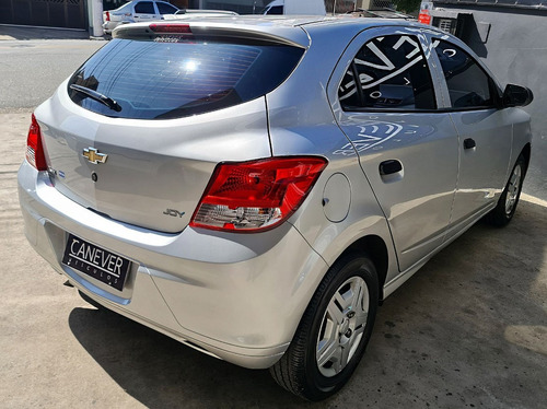 Imagem 2 de 15 de Chevrolet Onix 1.0 Mpfi Joy 8v 2018