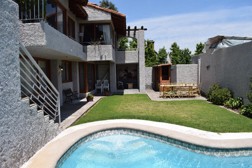 Hermosa Casa En Condominio 6 Dormitorios + 5 Baños