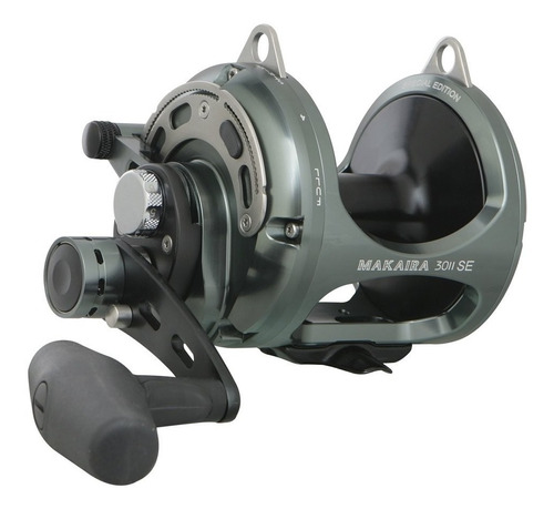 Carrete Okuma Makaira 30 Il Sea Silver Para Trolling Lado de la manija Derecho