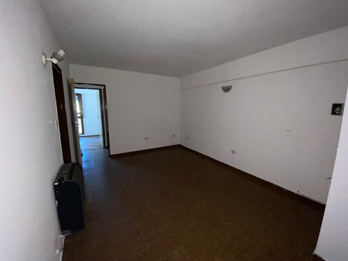 Imagen 2 de 12 de Departamento En Venta En La Plata