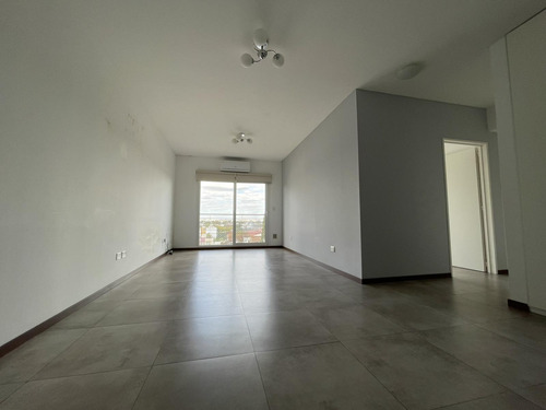 Departamento 3 Ambientes En Florida Con 3 Cocheras Y Baulera - Apto Credito