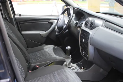 Renault Logan 1.6 Expression 2014