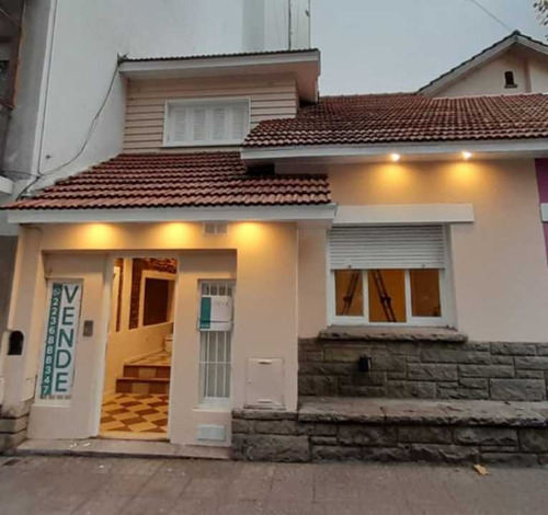 Chalet 5 Amb 140 Mts² Semi Lote Centro Diversos Fines Orden De Vender
