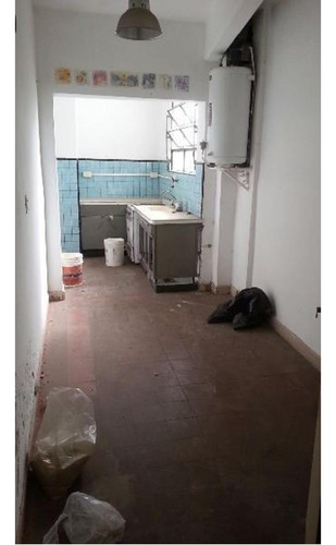 Imagen 3 de 8 de Piso Único 5 Amb, Antiguo, Con Balcón
