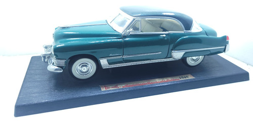 Cadillac Coupe Deville 1949 Road Legends 1/18