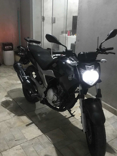 Imagem 1 de 3 de Yamaha Fazer 250