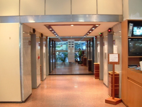 Imagen 4 de 21 de Oficina En Torre Galería Jardín - Excelente Oportunidad!
