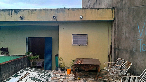 Sobrado Com Casa Nos Fundos E Um Ponto Residencial Do Lado