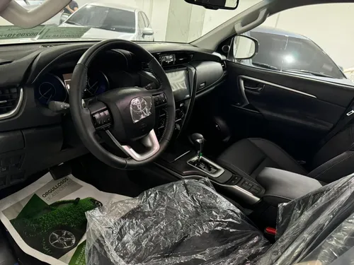 Toyota Fortuner 2024 V6