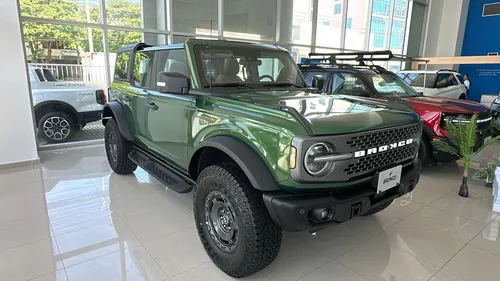 Ford Bronco 2.7L V6 Bi-Turbo BADLANDS
