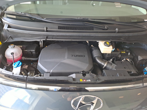 Hyundai Staria 4WD Ultimate