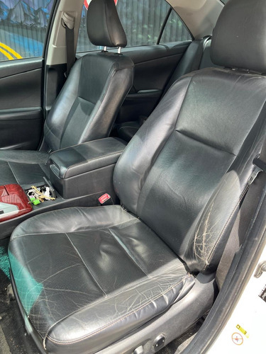 Toyota Camry 2.5 L4 At