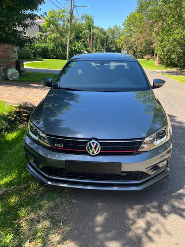 Volkswagen Vento Sedan 4 Puertas