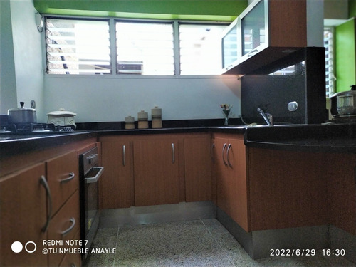 Imagen 9 de 18 de Vendo Apartamento 100m2 4h/2b/1p El Cafetal 5290