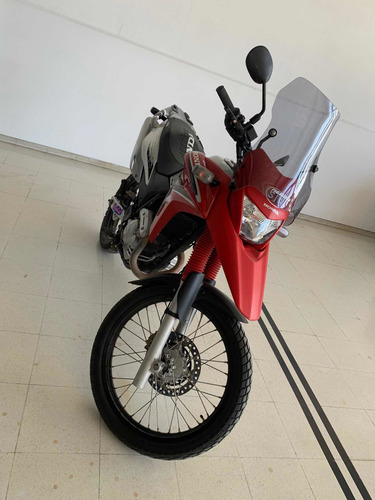 Imagen 3 de 12 de Honda Xre300 Rally