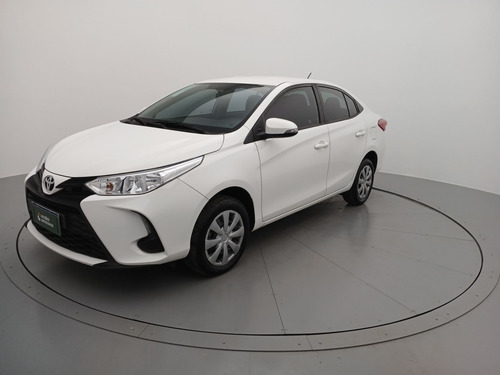 Toyota Yaris Sedán 1.5 16V FLEX SEDAN XL LIVE MULTIDRIVE