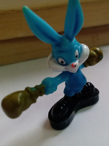 Tiny Toons Sonrics Ricolino Vintage Buster Bunny Boxeador