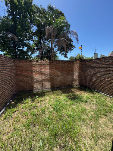 Impecable Y Moderno Duplex De 3 Ambientes Con Cochera En Venta - Inmejorable Ubicación Muy Cerca De Autopista.