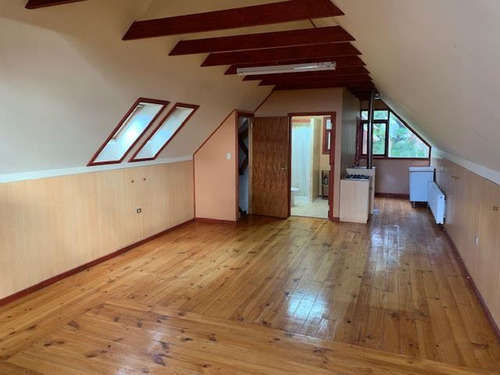Casa En Venta De 5 Dorm. En Puerto Varas