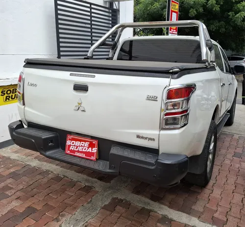 Mitsubishi L200 SPORTERO 2.5 High Power