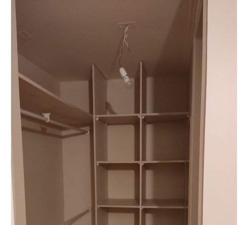 Amplio Depto. Cómo Nuevo En Condominio, 80 Mt2. 2d 2b 1e