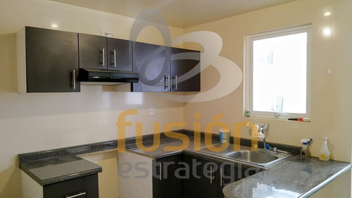 Imagen 9 de 30 de Venta De Casa En Condominio En Bosques De Los Héroes, Tecáma