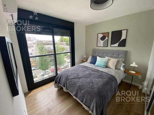 Apartamento De 2 Dormitorios En Venta En Centro