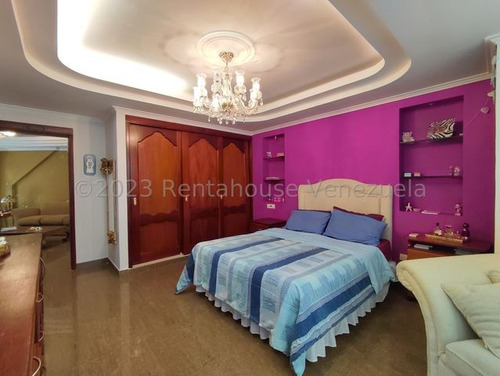 Jip 25-13586: Rentahouse Vende Magestuosa Casa De 920mts2, Rodeada De Hermosos Jardines Y Espectaculares Ambientes De Lujo. En Urb El Castaño. Maracay