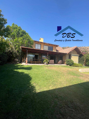 Dbs Propiedades Arrienda Casa 2 Piso 4d/5b/2est/1b$2.000.000