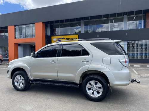 Imagen 7 de 25 de Toyota Fortuner Sr5 2015