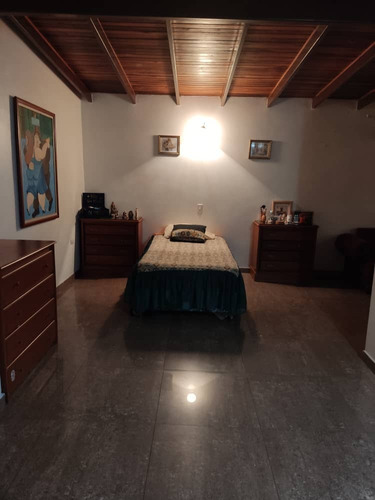 Imagen 9 de 19 de Town House Ubicado En La Urbanización Antares Villa.