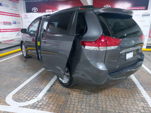 Imagen 3 de 15 de Toyota Sienna 2014 5p Limited V6/3.5 Aut
