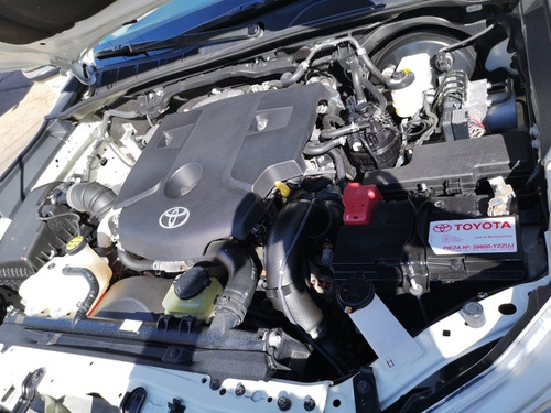 Toyota Hilux 2.8 Cd Srv 177cv 4x4 At 2016