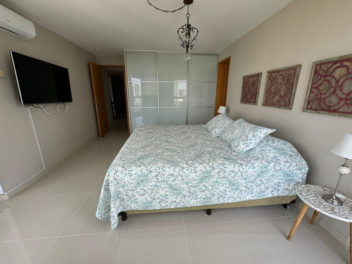Departamento De 4 Dormitorios En Sunrise Punta Del Este - Alquiler