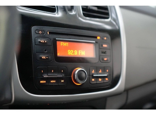 Imagem 7 de 12 de Renault Logan Expression 1.6 8v (flex)