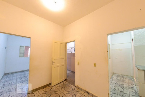Imagem 3 de 15 de Casa Para Aluguel - Jardim Ottawa, 1 Quarto, 50 - 893569039