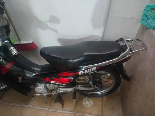 Moto Wsve 100