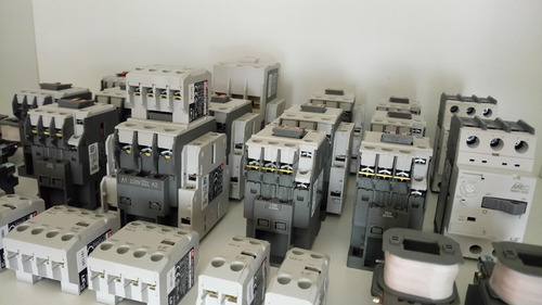 Imagen 4 de 5 de Contactores Y Material Eléctrico