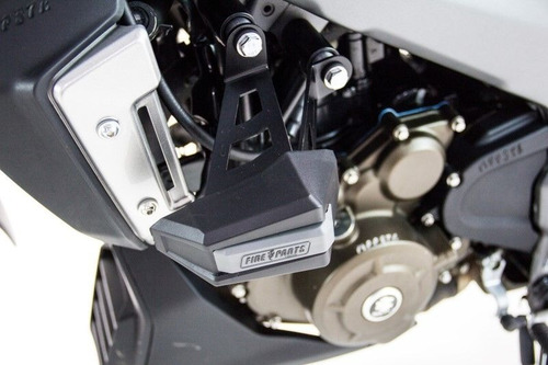 Imagen 3 de 3 de Slider Protector Ghost Bajaj Dominar Y Ug 400 Fire Parts